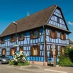 Chambres D'hotes La Maison Bleue 3*