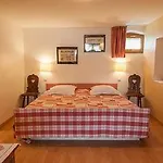Chambres D'hotes La Maison Bleue Kurtzenhouse