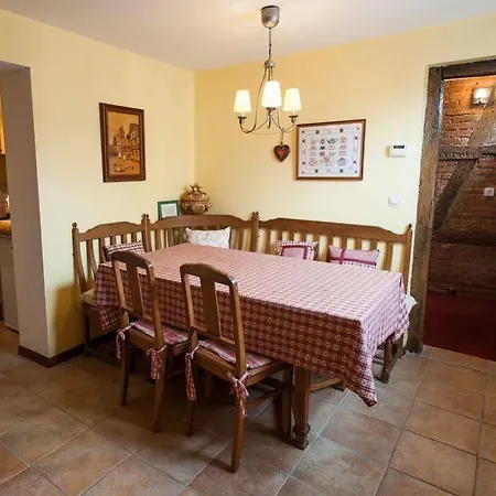 Hotel Chambres D'hotes La Maison Bleue